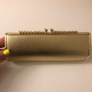 Gold clutch